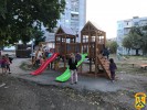 Новий дитячий майданчик