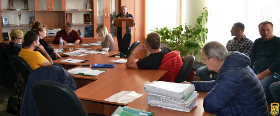 Працювала постійна комісія міської ради з питань містобудування, архітектури та земельних відносин