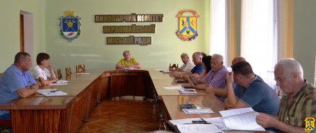 Нарада з керівниками підприємств житлово-комунальних господарств міста