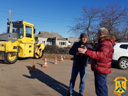 Міський голова здійснив робочий виїзд з метою інспектування якості та перебігу ремонтних робіт дорожнього покриття