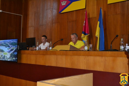 12 серпня 2022 року під головуванням міського голови Олега Демченка відбулась позачергова 32 сесія Первомайської міської ради VIII скликання