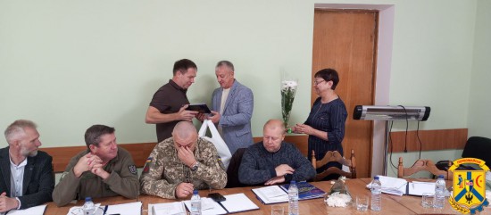 Щороку у третю неділю жовтня працівники харчової промисловості святкують своє професійне свято. Щороку у третю неділю жовтня працівники харчової промисловості святкують своє професійне свято.