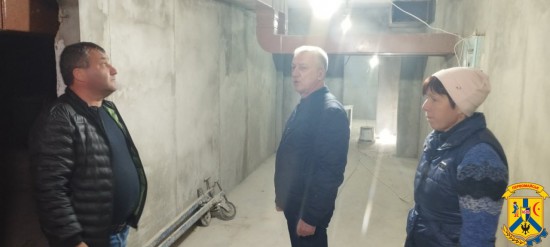 17 жовтня 2023 року міський голова Олег Демченко спільно з заступником Володимиром Рябченко і директором ФОП &laquo;Саакян&raquo; провів огляд ремонту та формування укриття в Кінецьпільській гімназії 