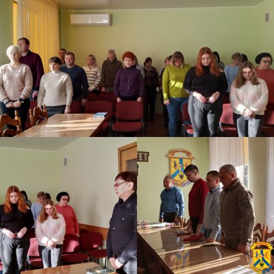 ЩОДЕННО О 9.00 В УКРАЇНІ — ЗАГАЛЬНОНАЦІОНАЛЬНА ХВИЛИНА МОВЧАННЯ ЩОДЕННО О 9.00 В УКРАЇНІ — ЗАГАЛЬНОНАЦІОНАЛЬНА ХВИЛИНА МОВЧАННЯ