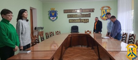 ЩОДЕННО О 9.00 В УКРАЇНІ — ЗАГАЛЬНОНАЦІОНАЛЬНА ХВИЛИНА МОВЧАННЯ 