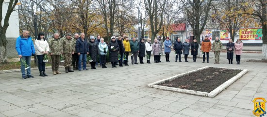 ЩОДЕННО О 9.00 В УКРАЇНІ — ЗАГАЛЬНОНАЦІОНАЛЬНА ХВИЛИНА МОВЧАННЯ ЩОДЕННО О 9.00 В УКРАЇНІ — ЗАГАЛЬНОНАЦІОНАЛЬНА ХВИЛИНА МОВЧАННЯ