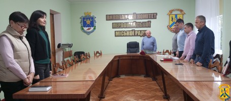 ЩОДЕННО О 9.00 В УКРАЇНІ — ЗАГАЛЬНОНАЦІОНАЛЬНА ХВИЛИНА МОВЧАННЯ 