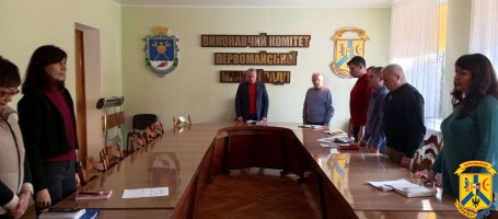 ЩОДЕННО О 9.00 В УКРАЇНІ — ЗАГАЛЬНОНАЦІОНАЛЬНА ХВИЛИНА МОВЧАННЯ