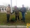 Незважаючи на несприятливі погодні умови,   комунальні служби  продовжують щодня прибирати  територію громади.