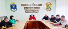 міський голова Олег Демченко після відрядження до Польщі, з метою зустрічі із представниками та волонтерами проєкту «Шана» від гуманітарного фонду Laru Helps Ukraine, провів нараду з керівниками управлінь та структурних підрозділів виконавчого комітету Пе