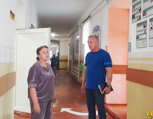 Міська влада продовжує облаштовувати споруди цивільного захисту при навчальних закладах. Міська влада продовжує облаштовувати споруди цивільного захисту при навчальних закладах.