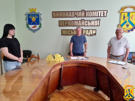 ЩОДЕННО О 9.00 В УКРАЇНІ — ЗАГАЛЬНОНАЦІОНАЛЬНА ХВИЛИНА МОВЧАННЯ ЩОДЕННО О 9.00 В УКРАЇНІ — ЗАГАЛЬНОНАЦІОНАЛЬНА ХВИЛИНА МОВЧАННЯ