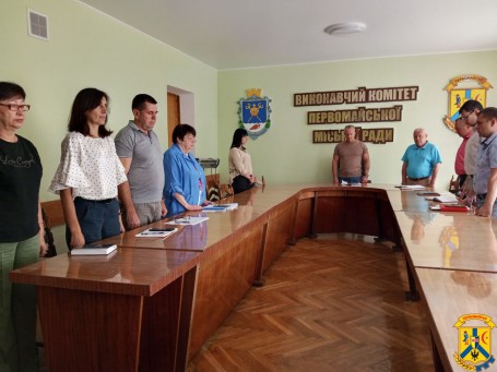 ЩОДЕННО О 9.00 В УКРАЇНІ — ЗАГАЛЬНОНАЦІОНАЛЬНА ХВИЛИНА МОВЧАННЯ 