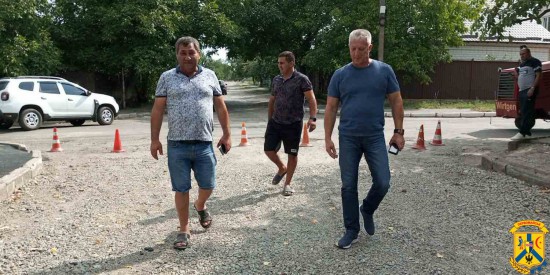 У Первомайську продовжуються роботи по усуненню аварійності дорожньої мережі. У Первомайську продовжуються роботи по усуненню аварійності дорожньої мережі.