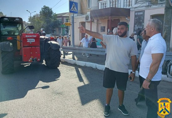 В Первомайській громаді продовжується робота по ліквідації аварійності дорожньої мережі. В Первомайській громаді продовжується робота по ліквідації аварійності дорожньої мережі.