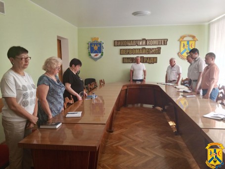 ЩОДЕННО О 9.00 В УКРАЇНІ — ЗАГАЛЬНОНАЦІОНАЛЬНА ХВИЛИНА МОВЧАННЯ 
