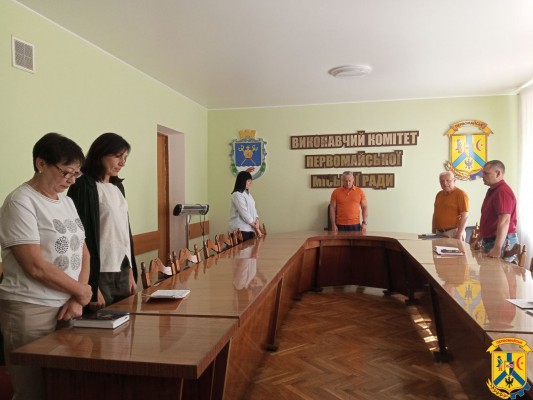 ЩОДЕННО О 9.00 В УКРАЇНІ — ЗАГАЛЬНОНАЦІОНАЛЬНА ХВИЛИНА МОВЧАННЯ ЩОДЕННО О 9.00 В УКРАЇНІ — ЗАГАЛЬНОНАЦІОНАЛЬНА ХВИЛИНА МОВЧАННЯ