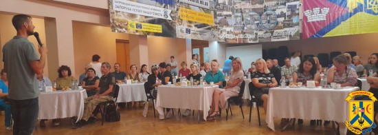 7 вересня 2023 року у Первомайській міській територіальній громаді, у форматі чаювання, відбулася зустріч із сім’ями загиблих учасників АТО/ООС та загиблих у бойових діях проти окупаційних військ російської федерації. 7 вересня 2023 року у Первомайській міській територіальній громаді, у форматі чаювання, відбулася зустріч із сім’ями загиблих учасників АТО/ООС та загиблих у бойових діях проти окупаційних військ російської федерації.