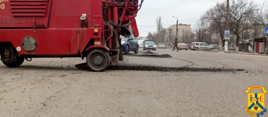 у Первомайській територіальній громаді продовжуються роботи по усуненню аварійності дорожньої мережі 