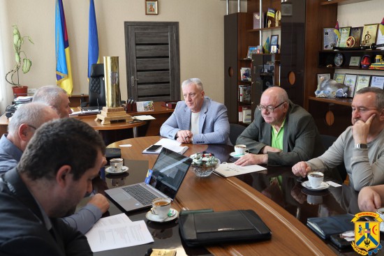 Спеціалісти із Чеської Республіки оглянули водо каналізаційні об’єкти в Первомайській громаді Спеціалісти із Чеської Республіки оглянули водо каналізаційні об’єкти в Первомайській громаді