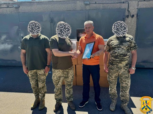 Бійців привітали із річницею створення військової частини Бійців привітали із річницею створення військової частини