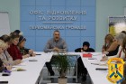 28 січня 2025 року в Первомайську відбулася зустріч за участі заступника міського голови Володимира Рябченка, представників благодійного фонду «Рокада» та громадських організацій