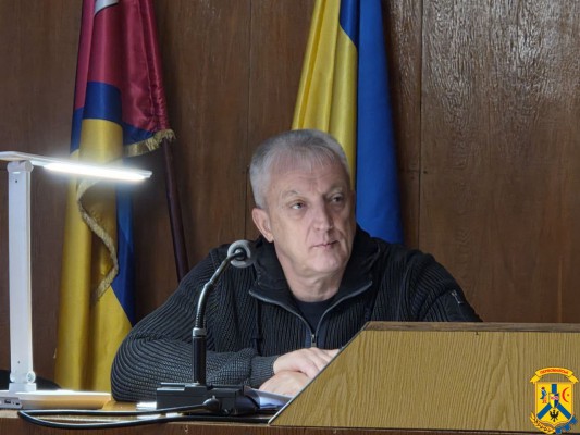 04 листопада 2025 року в сесійній залі Первомайської міської ради відбулася розширена апаратна нарада під головуванням очільника громади Олега Демченка