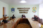 2 квітня 2025 року міський голова Первомайської міської територіальної громади Олег Демченко провів чергову робочу нараду, присвячену стратегічним напрямам розвитку громади