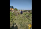 У селі Кам’яна Балка проведено прибирання території кладовища та організовано вивезення сміття