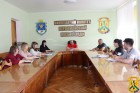 12 червня 2025 року у стінах Виконавчого комітету Первомайської міської ради відбулася робоча зустріч із представниками Данської ради у справах біженців (Danish Refugee Council — DRC)