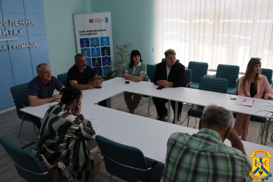13 червня 2025 року в Офісі відновлення та розвитку відбулося чергове засідання робочої групи з розробки та реалізації заходів з відновлення Первомайської громади в межах проєкту Міжнародної організації з міграції (МОМ) &laquo;Відновлення та підтримка громад&raquo;