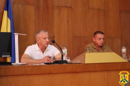 28 серпня 2025 року в сесійній залі Первомайської міської ради відбулося пленарне засідання 83-ї чергової сесії VIII скликання