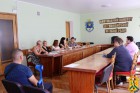 2 вересня 2025 року в залі засідань виконавчого комітету Первомайської міської ради відбулося засідання комісії, що займається розглядом заяв громадян на отримання грошової компенсації для придбання житла