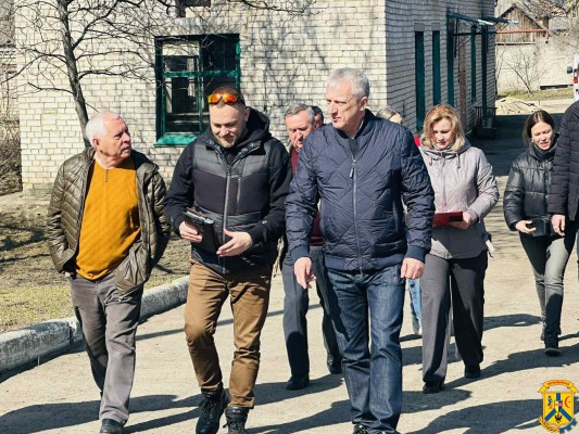 16 березня 2026 року у Первомайській громаді відбулася робоча зустріч&nbsp; міського голови Олега Демченка з Українським Червоним Хрестом Миколаївської області за підтримки Данського Червоного Хреста Офісу Посольства Королівства Данія