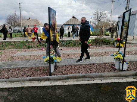9 квітня 2026 року у Грушівському старостинському окрузі, що входить до складу Первомайської громади, відбулася подія, на яку чекали з вірою і молитвами &mdash; додому з полону повернувся наш захисник, Бабієнко Василь Юрійович