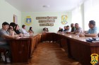 20 травня 2026 року в залі засідань виконавчого комітету Первомайської міської ради відбулася чергова ранкова робоча нарада під головуванням очільника Первомайської міської територіальної громади Олега Демченка