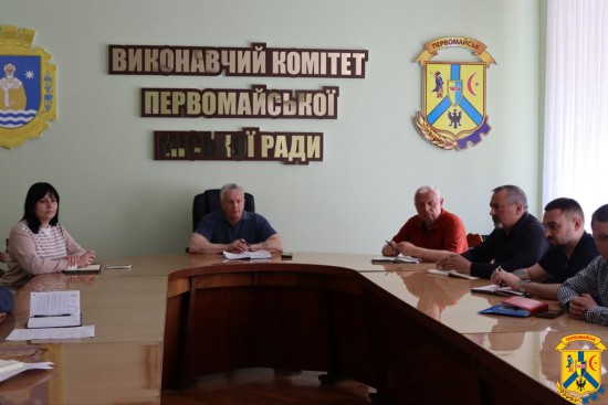 7 травня 2026 року у залі засідань виконавчого комітету Первомайської міської ради відбулася чергова ранкова робоча нарада під головуванням очільника Первомайської міської територіальної громади Олега Демченка