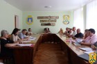 16 червня 2026 року в залі засідань виконавчого комітету Первомайської міської ради відбулася чергова апаратна нарада під головуванням очільника громади Олега Демченка