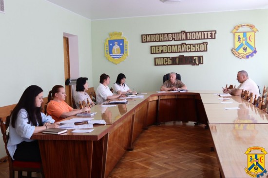 24 червня 2026 року в Первомайській міській територіальній громаді відбулося чергове засідання комісії з розгляду питань щодо надання допомоги для вирішення житлового питання окремим категоріям внутрішньо переміщених осіб