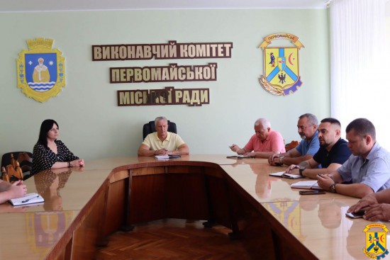 30 липня 2026 року робочий день у Первомайській міській територіальній громаді традиційно розпочався з ранкової координаційної наради, яку провів очільник громади Олег Демченко