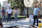 29 серпня 2026 року очільник Первомайської міської територіальної громади Олег Демченко із заступниками здійснили черговий огляд робіт у сквері Перемоги, де продовжується створення Алеї Слави загиблих (померлих) Захисників і Захисниць України